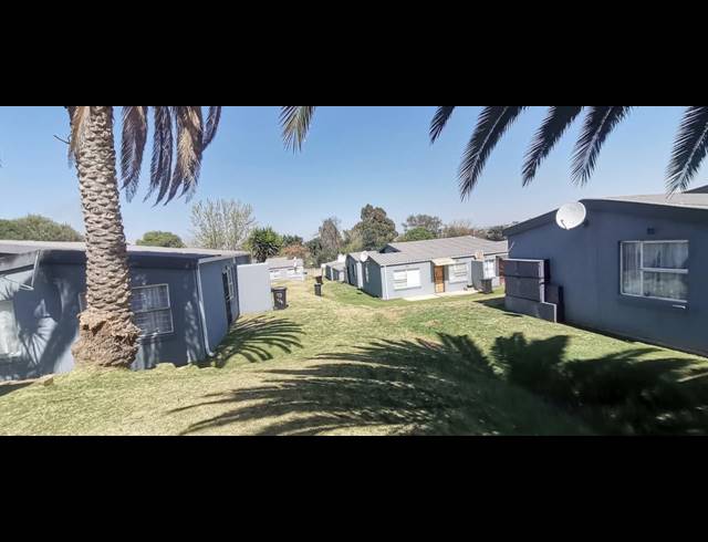 2 BEDROOM TOWNHOUSE FOR SALE IN NATURENA